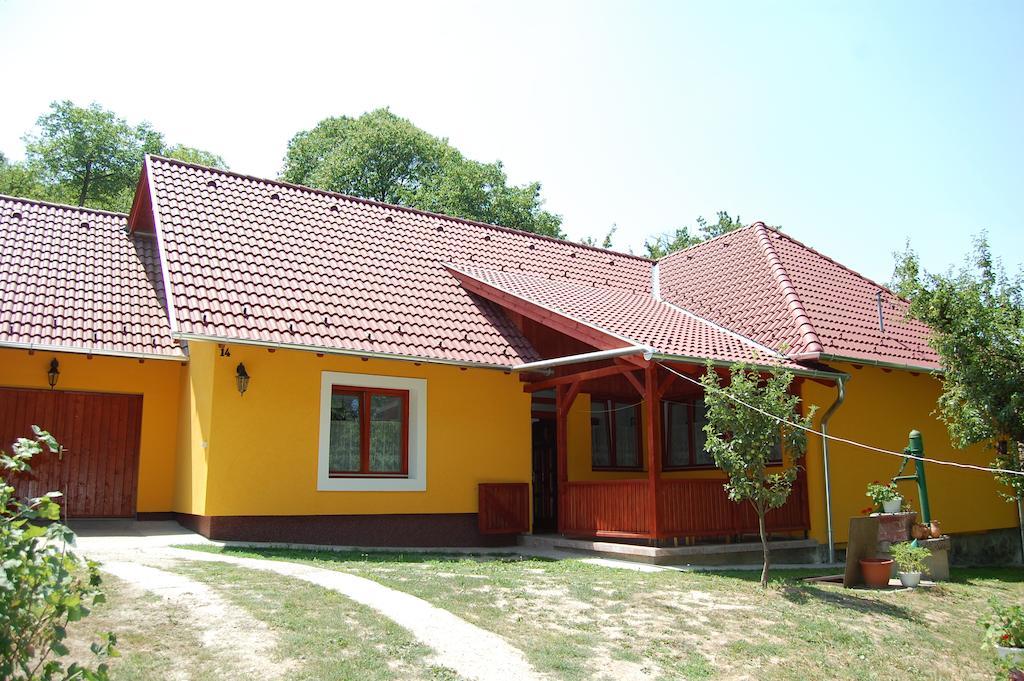 Csukavoelgyi Apartman Visegrád Exteriér fotografie