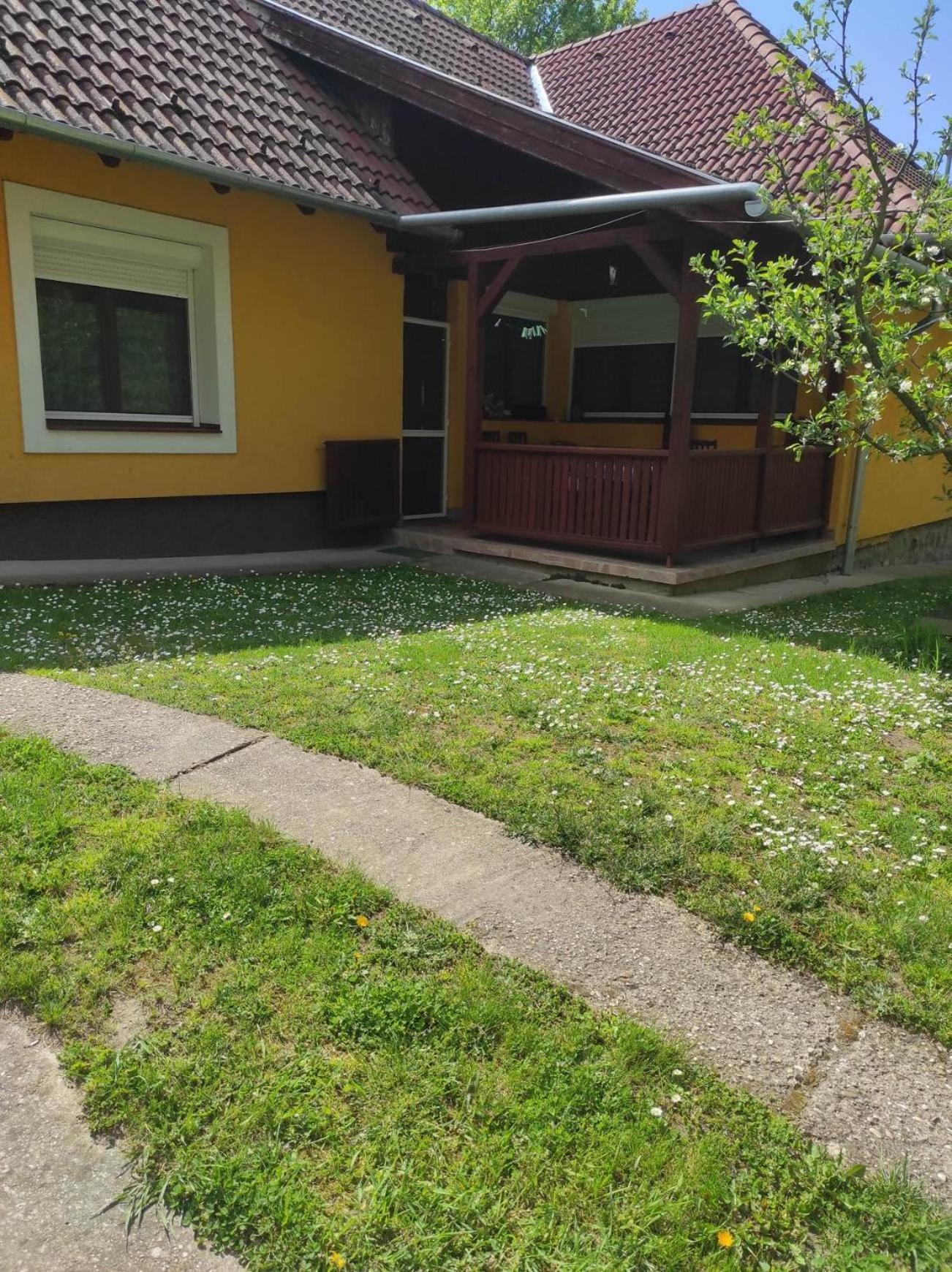 Csukavoelgyi Apartman Visegrád Exteriér fotografie