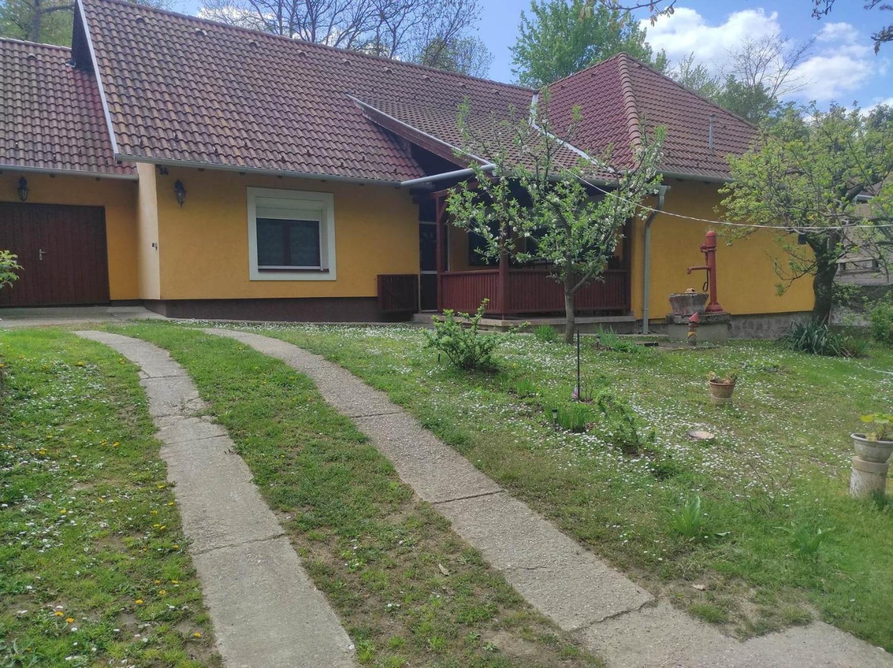Csukavoelgyi Apartman Visegrád Exteriér fotografie