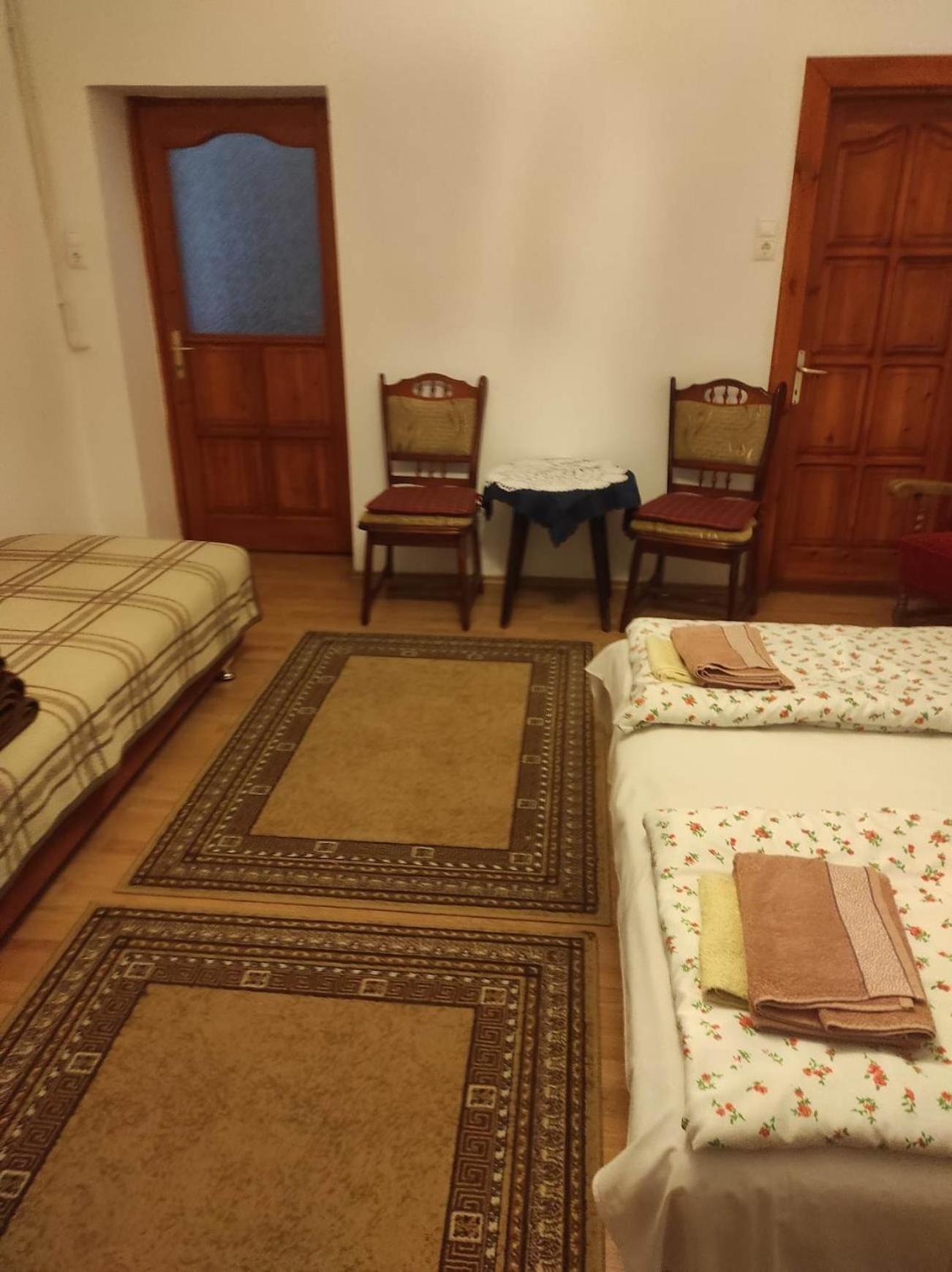 Csukavoelgyi Apartman Visegrád Exteriér fotografie