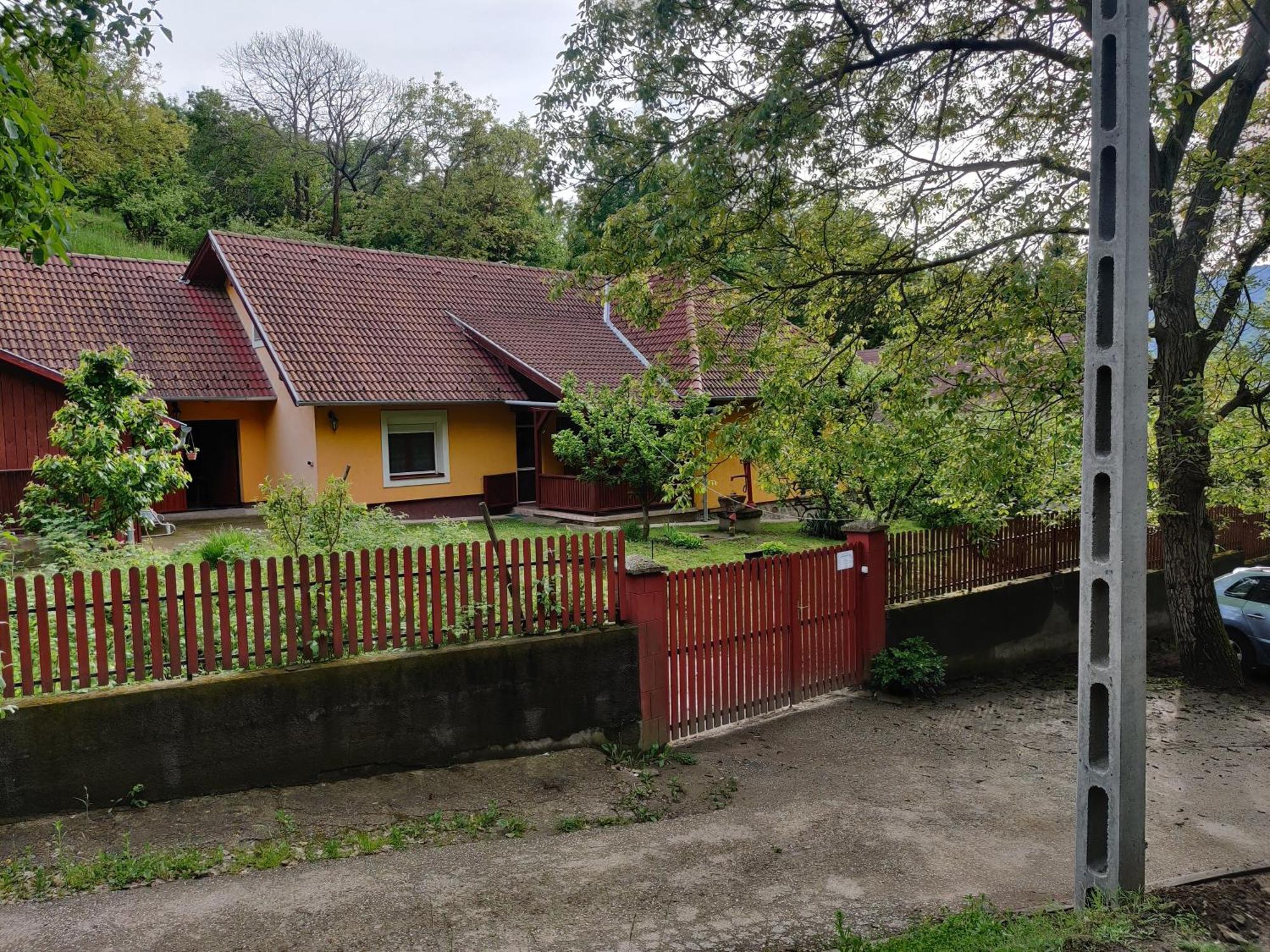 Csukavoelgyi Apartman Visegrád Exteriér fotografie